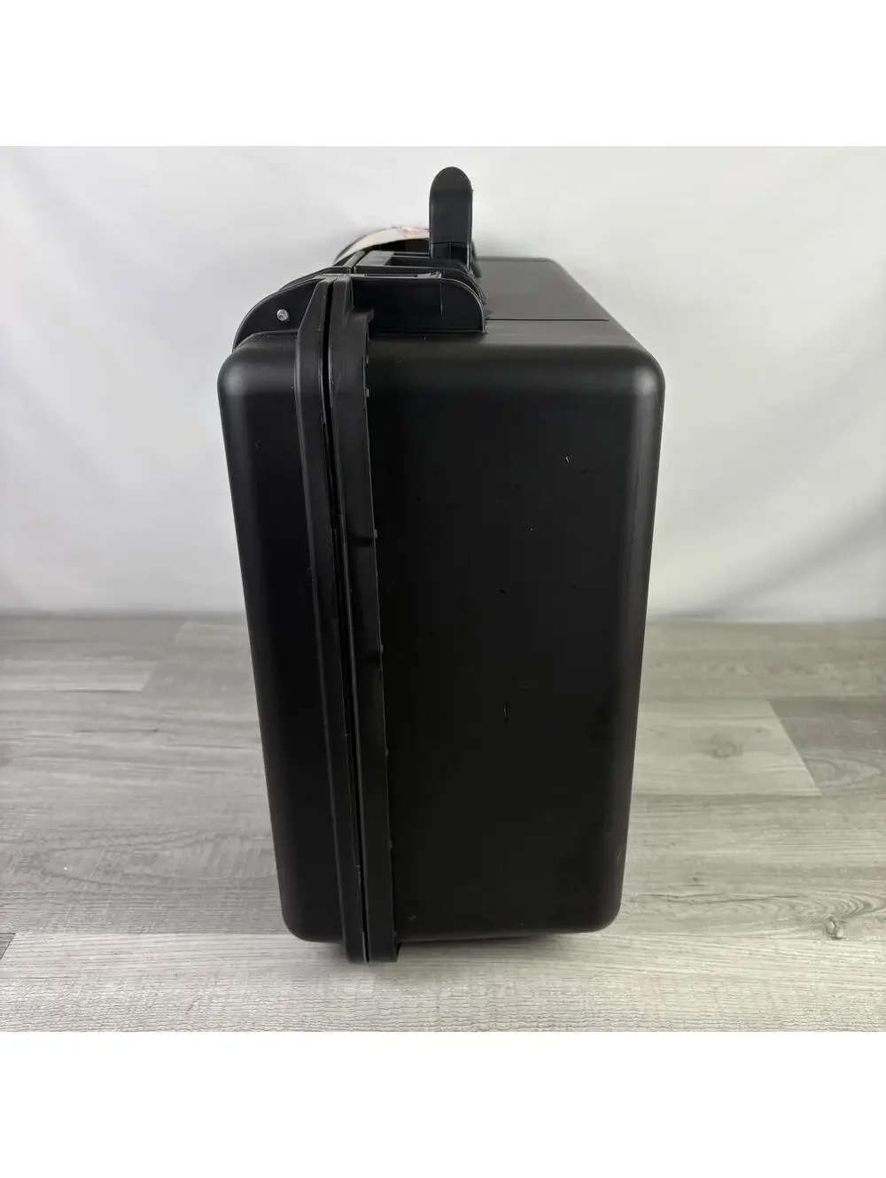 Pelican Storm iM2600 Black Hard Case w/ Custom Foam Insert - Brand New w/ Tags